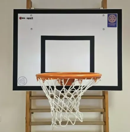 ZSS nr 90 - Prezent dla szkoły