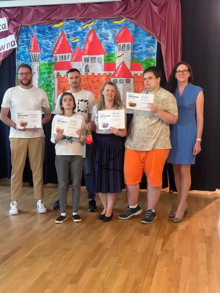 ZSS nr 90 - OGÓLNOPOLSKI PROGRAM UCZYMY DZIECI PROGRAMOWAĆ